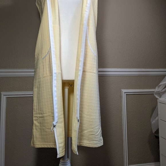 Yellow Cotton Sleeveless Zip Hoodie Robe Erika Taylor - Picture 5 of 9
